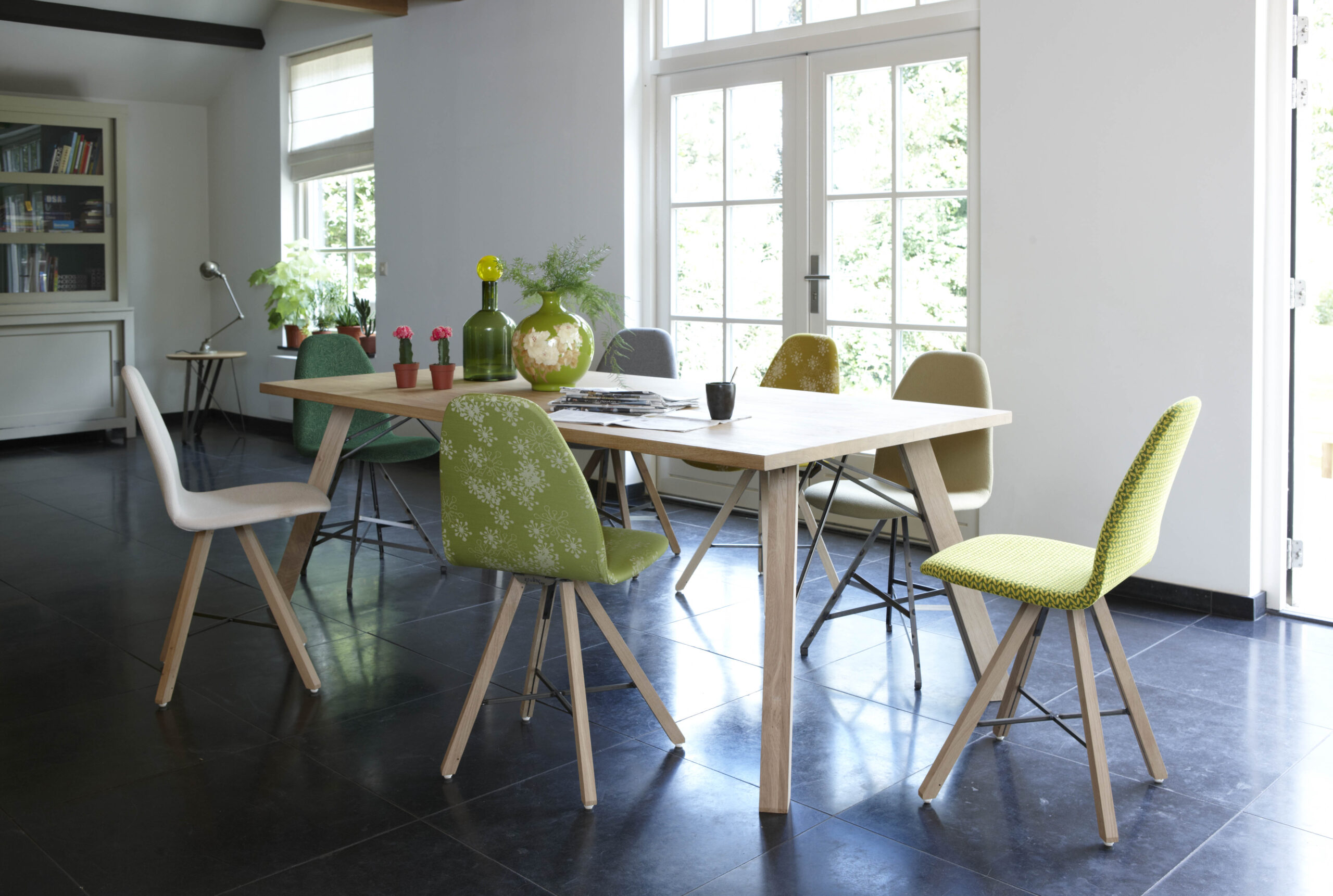 Spoinq chairs mix (8)